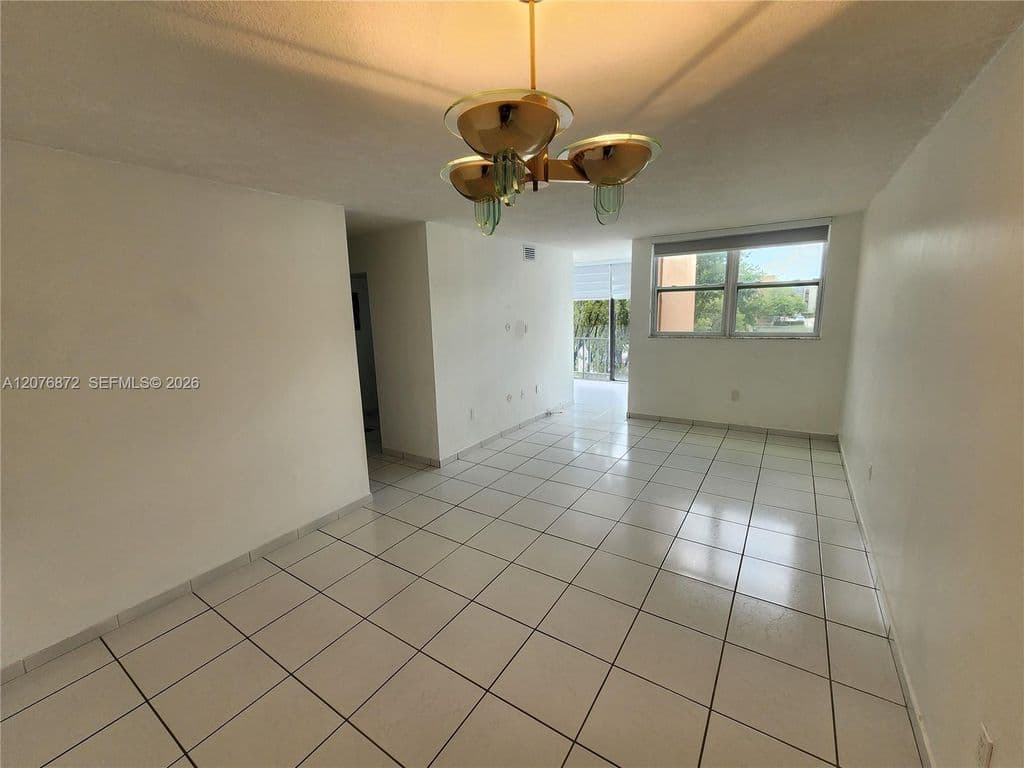 2+1 Condo — 9400 W Flagler St APT 309