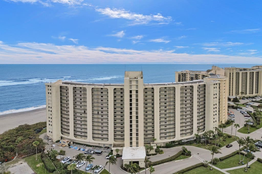 2-bedroom Condo — 400 Ocean Trail Way #308
