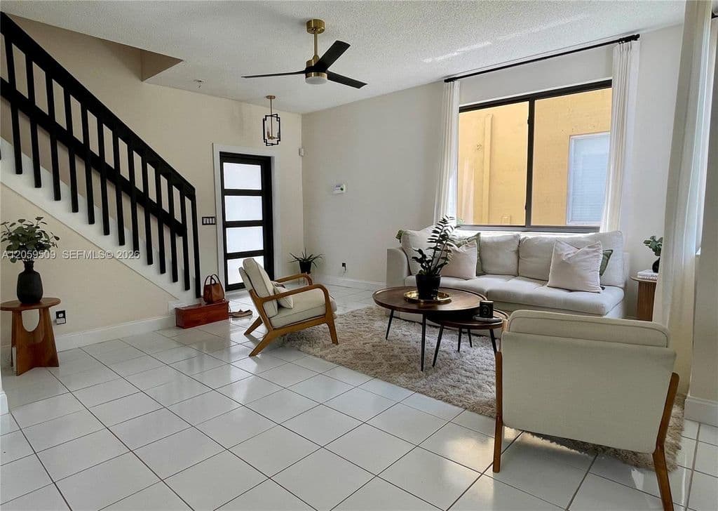 4-bedroom Single-Family Home — 1456 Sabal Trl