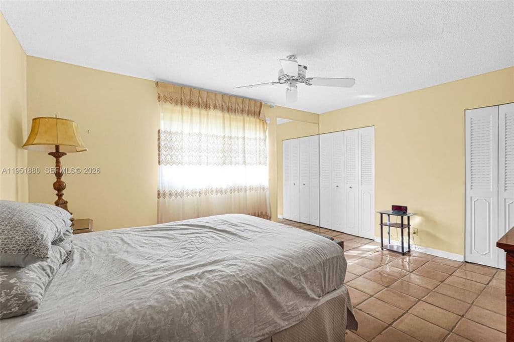 2+1 Condo — 314 SE 10th St APT 103