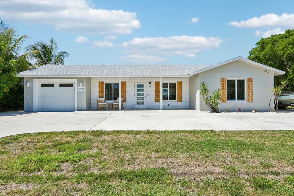 3-bedroom Single-Family Home — 1051 SW 25th Avenue