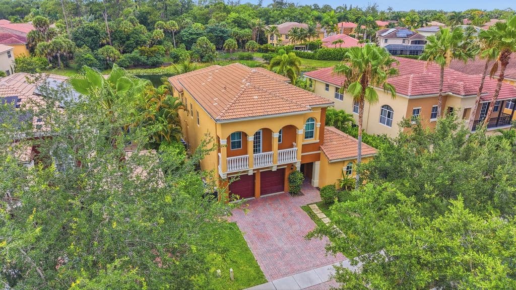 6-bedroom Single-Family Home — 9190 NUGENT Trail