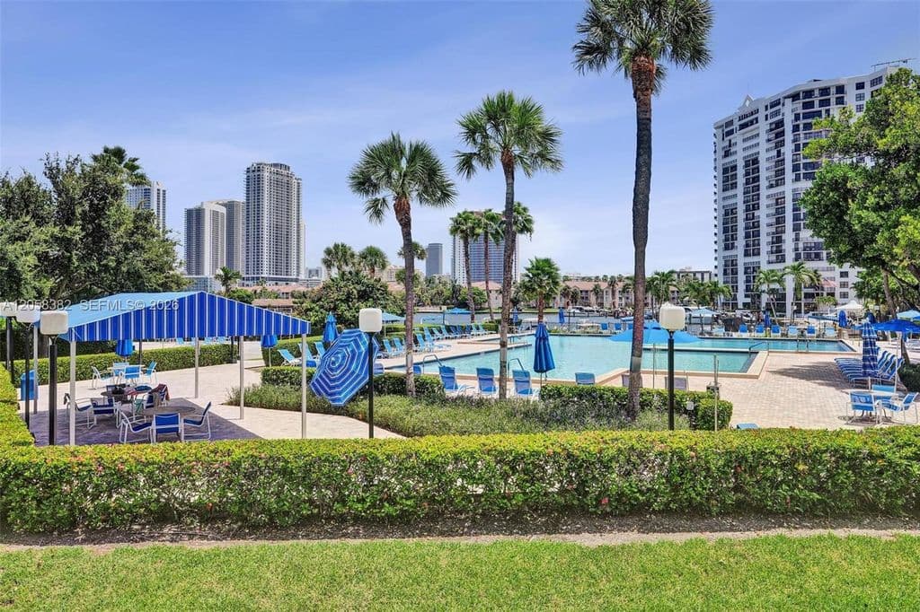 2+1 Condo — 500 Three Islands Blvd APT 213