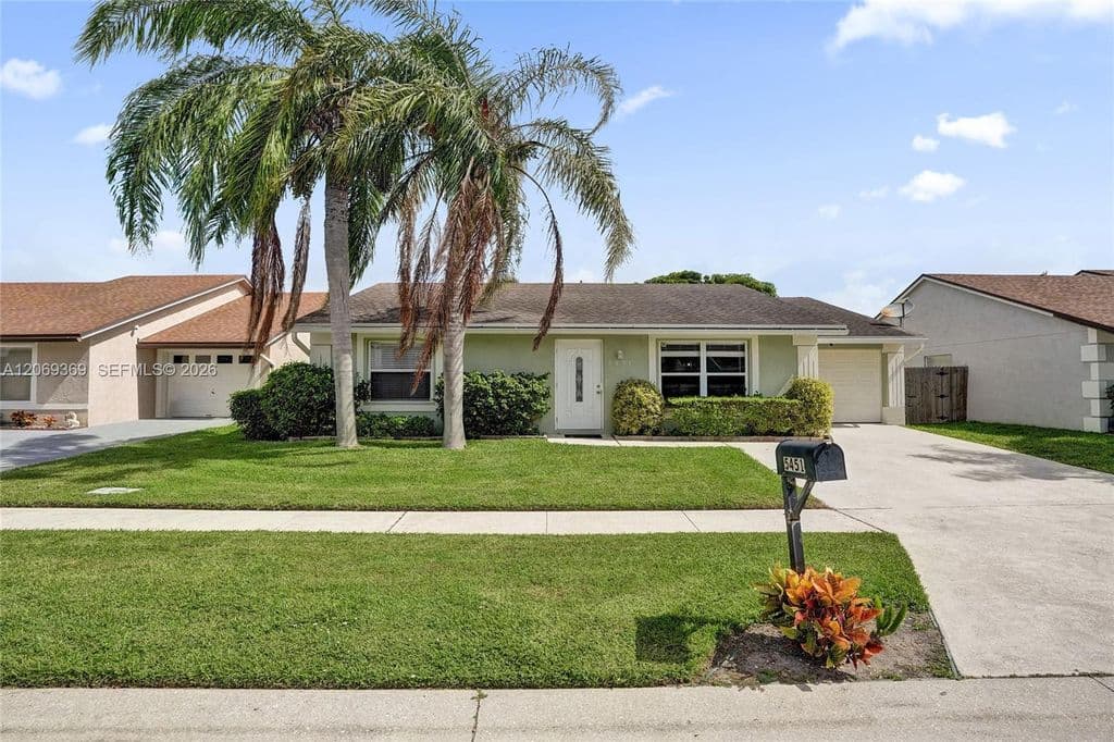 3+1 Müstakil ev — 5451 Chicory Ln