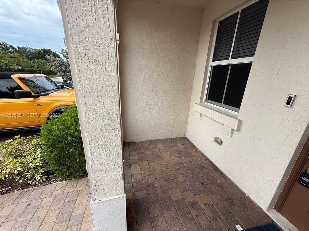 4-bedroom Property — 12856 NW 22nd Pl #12856