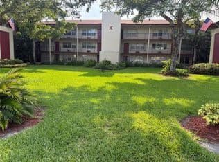 2-bedroom Condo — 100 SW 132nd Way APT 101K, Pembroke Pines, 33027