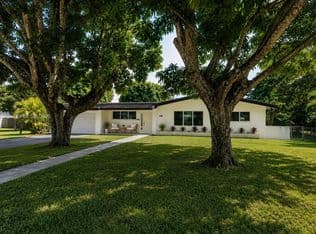 3+1 Müstakil ev — 8265 SW 149th Dr, Palmetto Bay, 33158