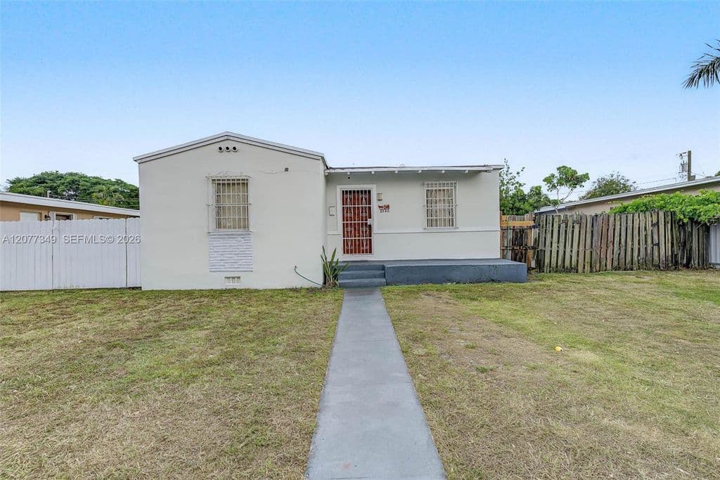 2-bedroom Single-Family Home — 3940 NW 2nd St