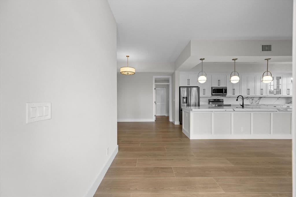 2-bedroom Condo — 10315 N Andover Coach Lane #A2
