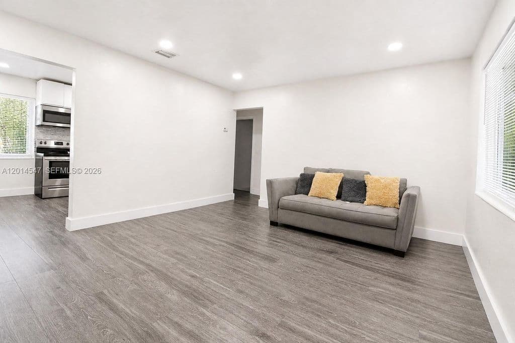 3+1 Müstakil ev — 1631 NW 114th St