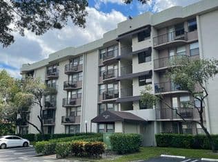 1+1 Condo — 2771 Riverside Dr APT 307A, Coral Springs, 33065