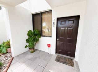 2-bedroom Condo — 3300 NW 46th Street #104, Fort Lauderdale, 33309