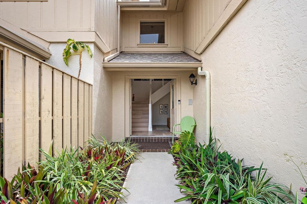 3+1 Condo — 17165 Waterbend Drive #206