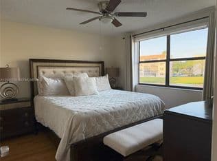 2-bedroom Condo — 10467 Sunrise Lakes Blvd APT 205, Sunrise, 33322