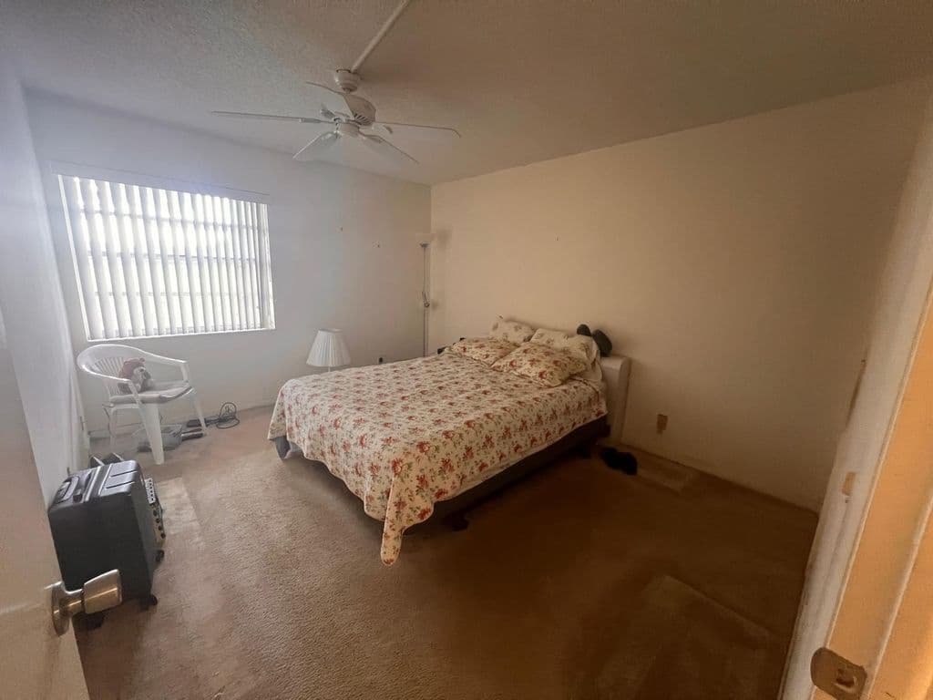2-bedroom Condo — A Flanders #5