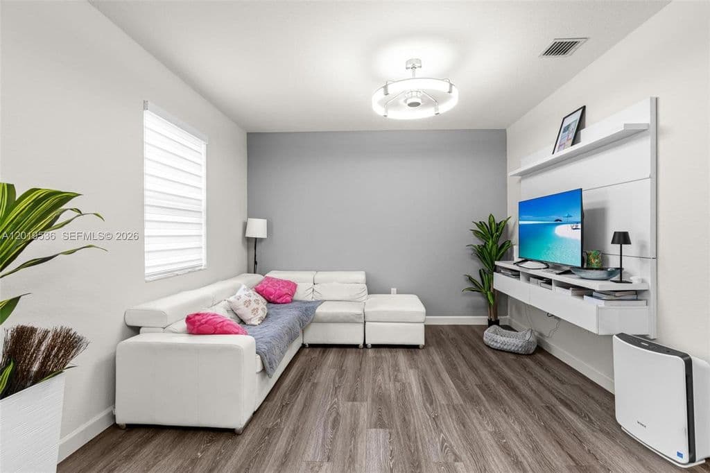 3+1 Mülk — 24486 SW 119th Pl
