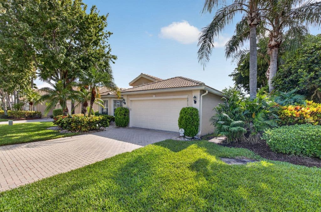 3-bedroom Single-Family Home — 6815 Imperial Beach Circle