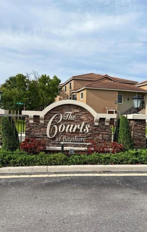 3-bedroom Condo — 22621 SW 88th Pl #1068