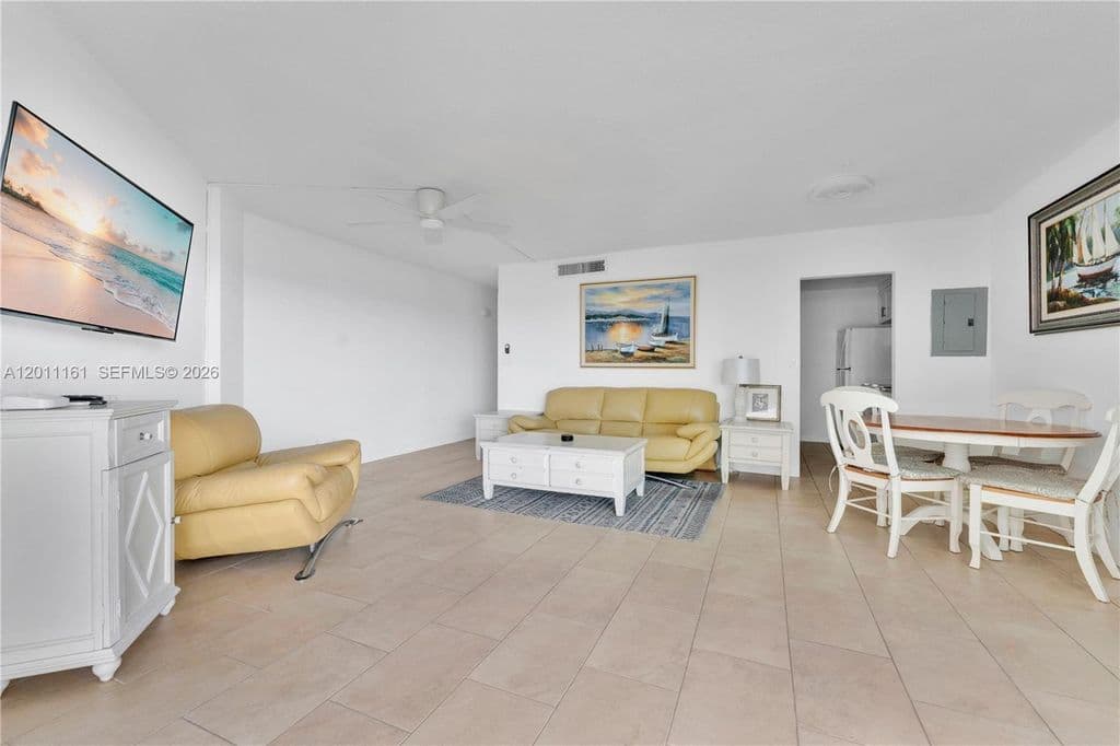 1+1 Condo — 710 N Ocean Blvd APT 511