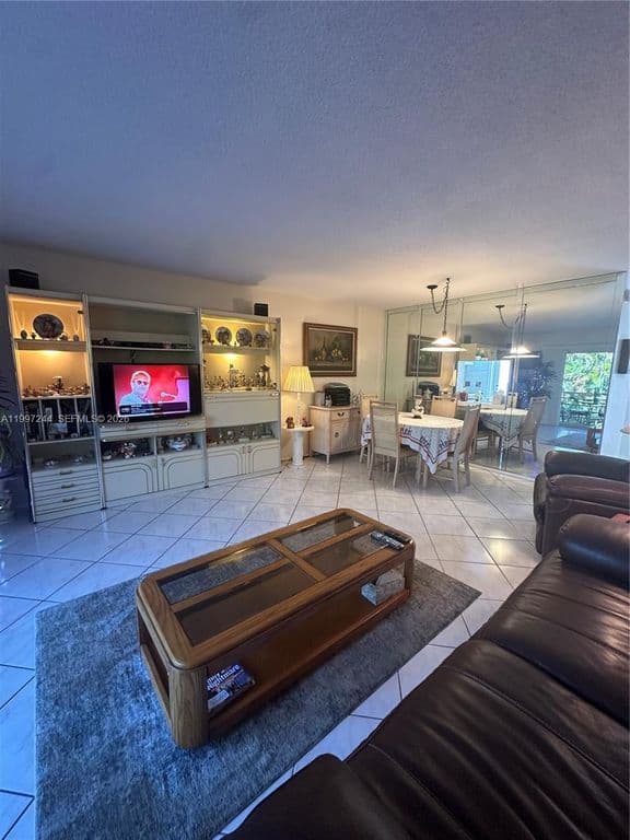 1+1 Condo — 1445 Atlantic Shores Blvd APT 307