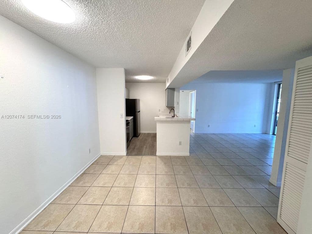 2-bedroom Condo — 4045 W McNab Rd #106G