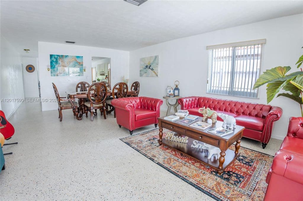 3-bedroom Single-Family Home — 10 NW 60th Ct