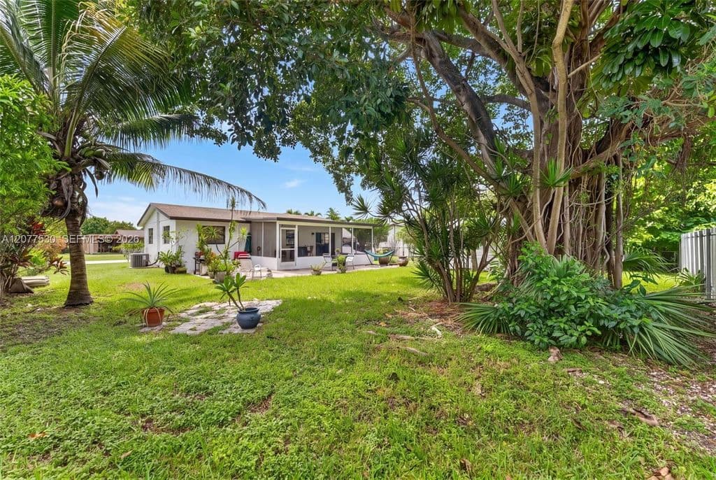 2-bedroom Single-Family Home — 19721 SW 114th Ct