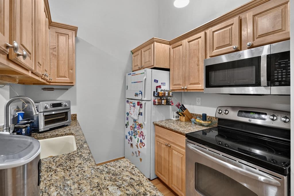 2-bedroom Condo — 6258 Chasewood Drive #G