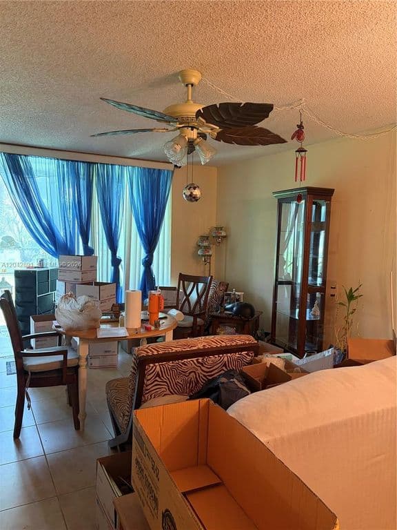 2-bedroom Condo — 2741 N Pine Island Rd APT 109