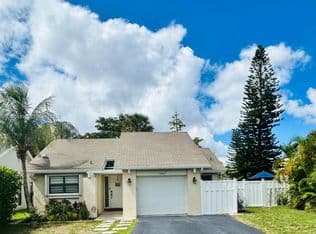3+1 Müstakil ev — 7342 NW 38th Pl, Coral Springs, 33065