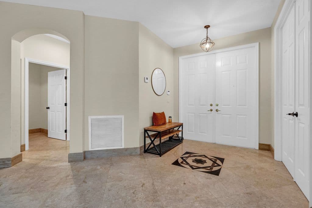 4+1 Müstakil ev — 2792 Shaughnessy Drive