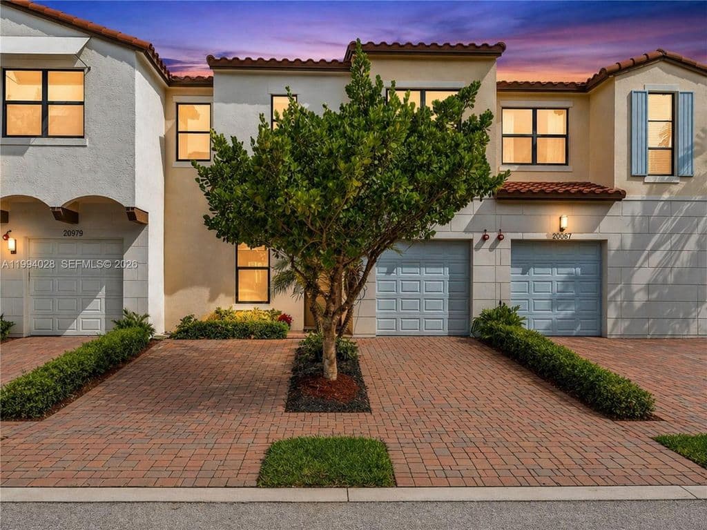 3-bedroom Property — 20973 NW 1st Dr