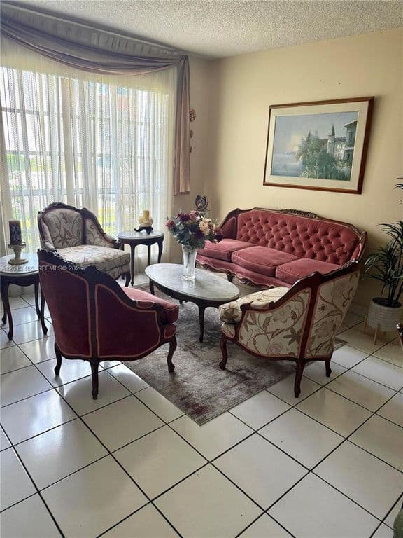 3-bedroom Property — 10330 SW 154th Circle Ct APT 51