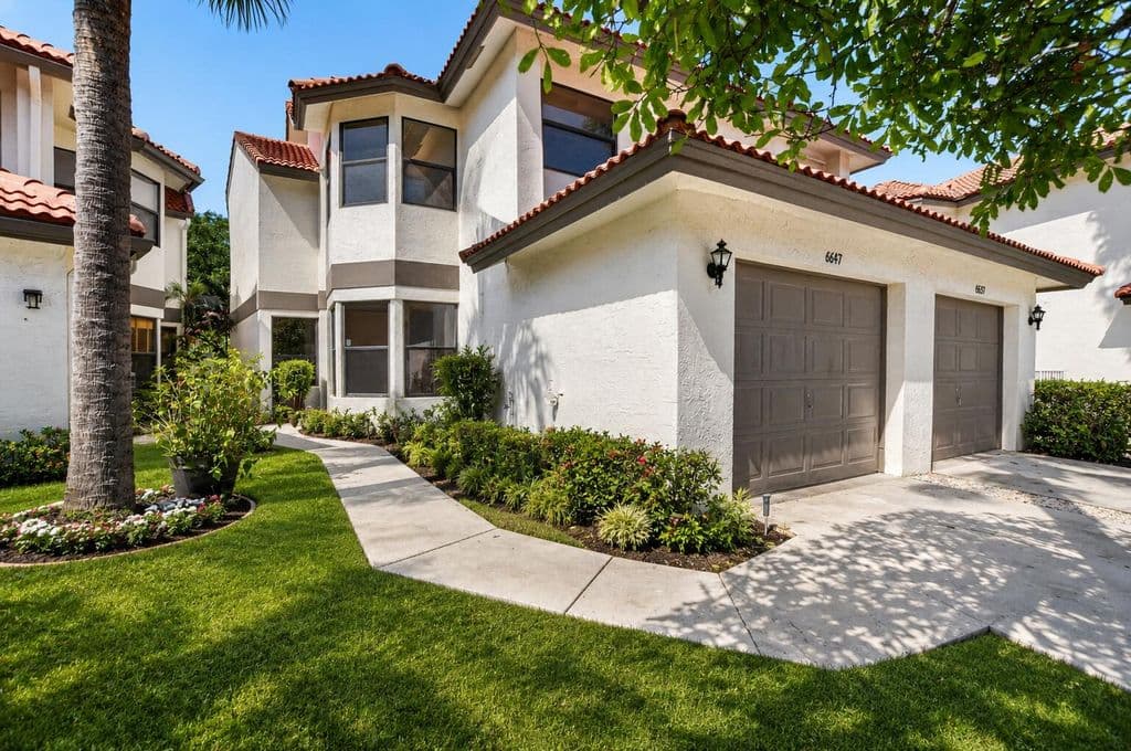 3-bedroom Property — 6647 Boca Hermosa Lane