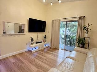 2-bedroom Condo — 2361 NW 96th Ter #18H, Hollywood, 33024