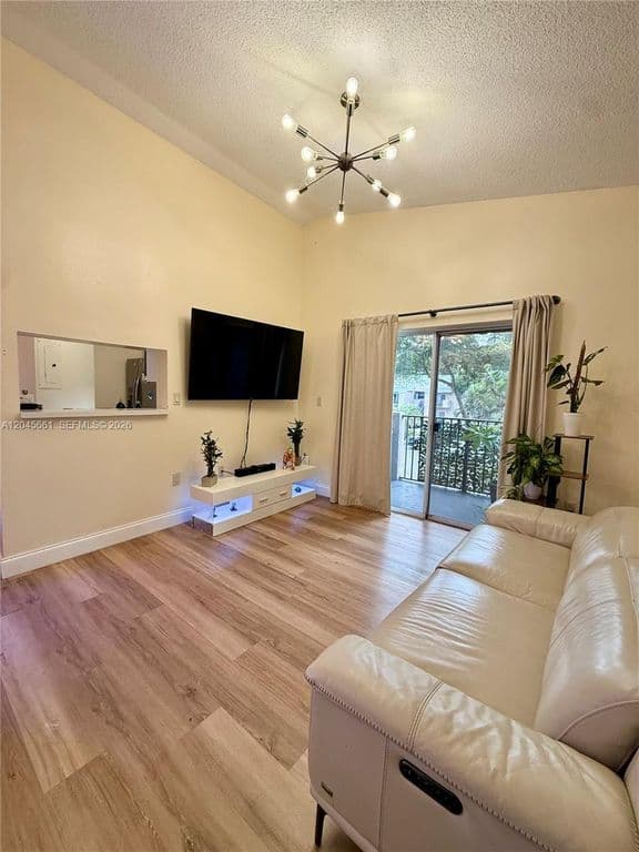 2-bedroom Condo — 2361 NW 96th Ter #18H