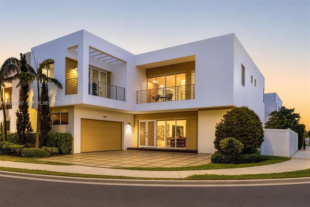 5+1 Müstakil ev — 7472 NW 100th Ave