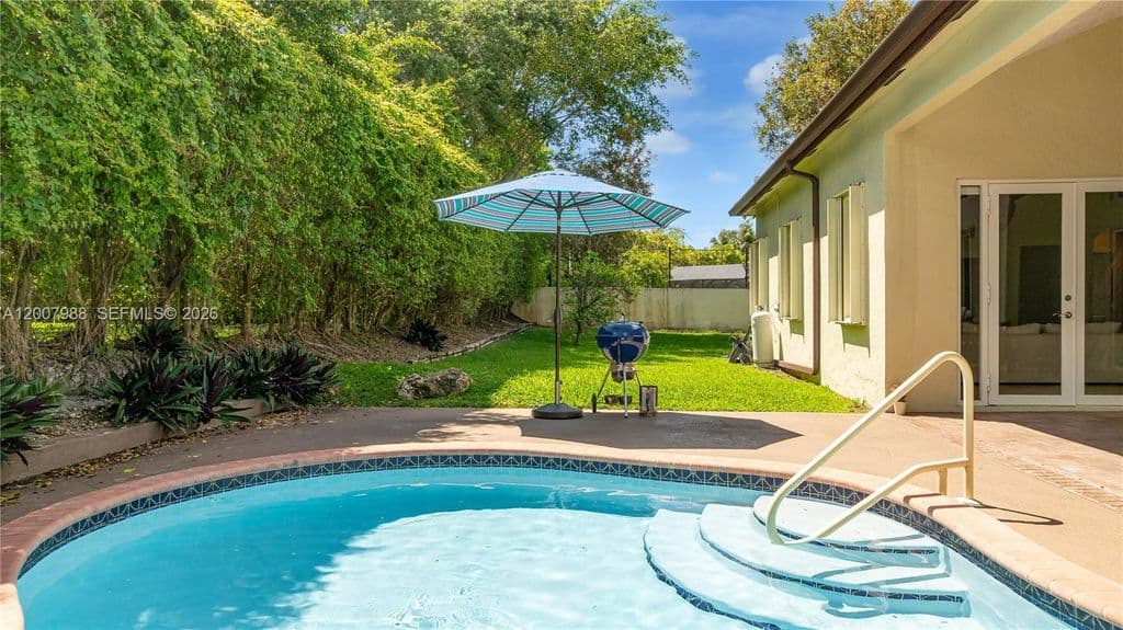 4+1 Müstakil ev — 14831 SW 95th Ct