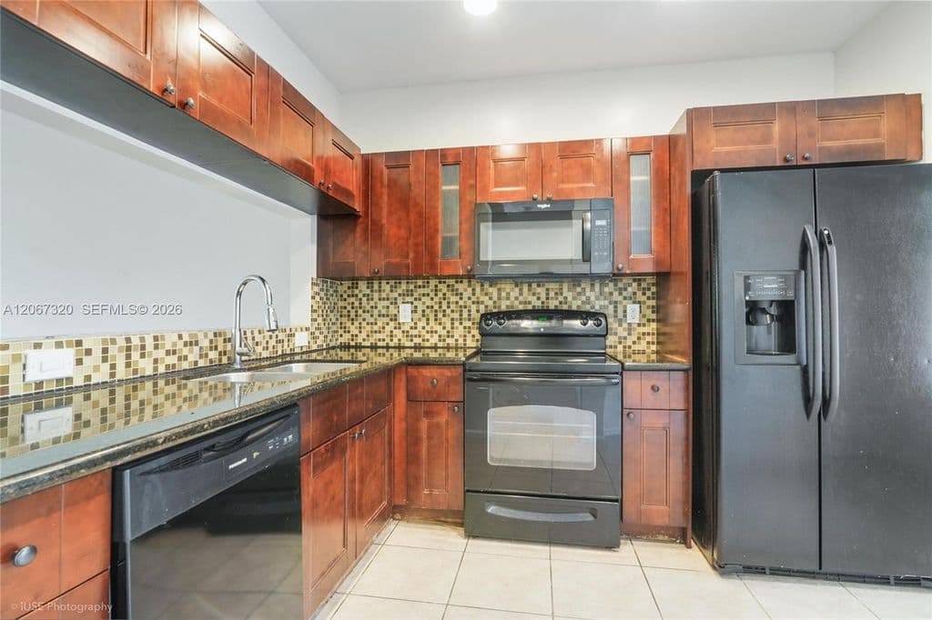 2-bedroom Property — 8228 SW 29th St #103