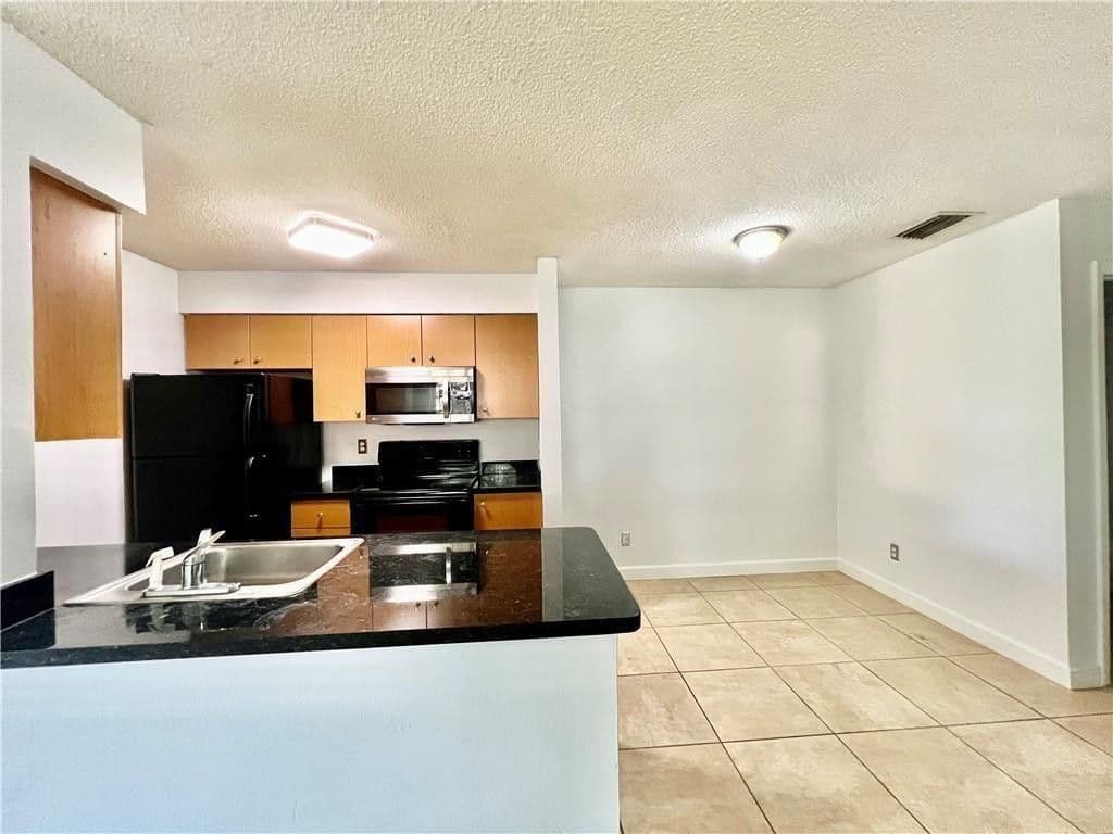 2-bedroom Condo — 741 NW 104TH Avenue #203