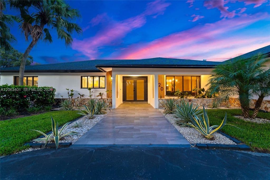 6-bedroom Single-Family Home — 1520 SW 68th Ave