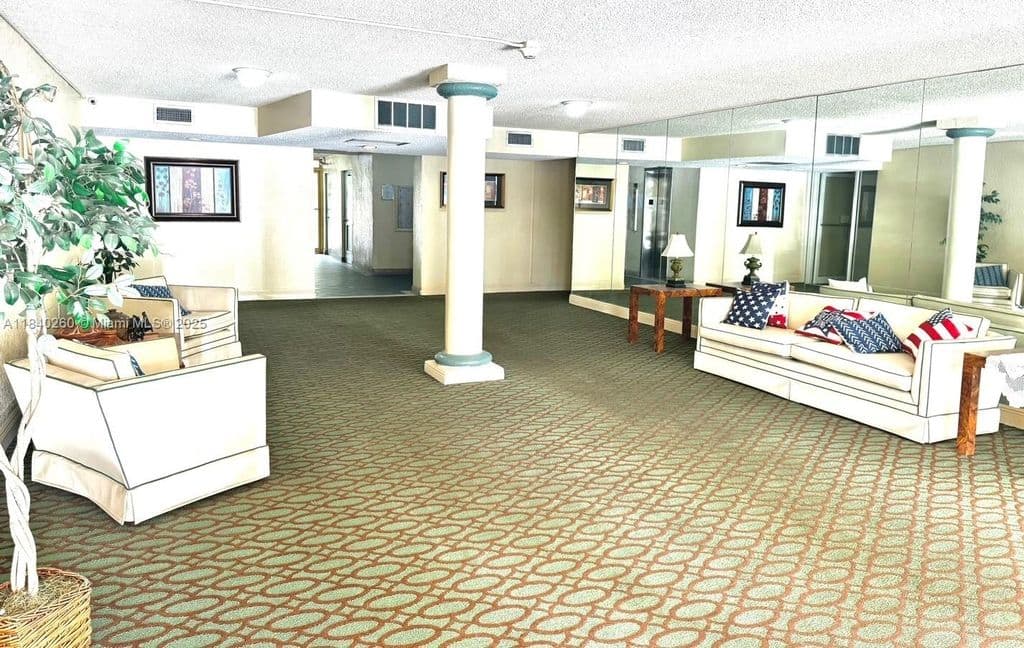 3-bedroom Condo — 6911 SW 147th Ave APT 3C