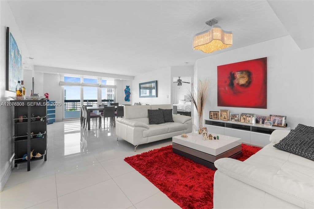 2+1 Condo — 19195 NE 36th Ct APT 2502