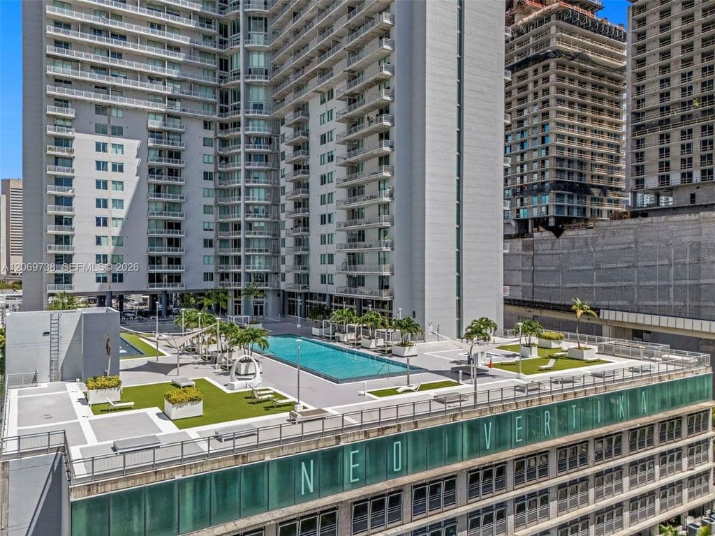 2-bedroom Condo — 690 SW 1st Ct APT 2122