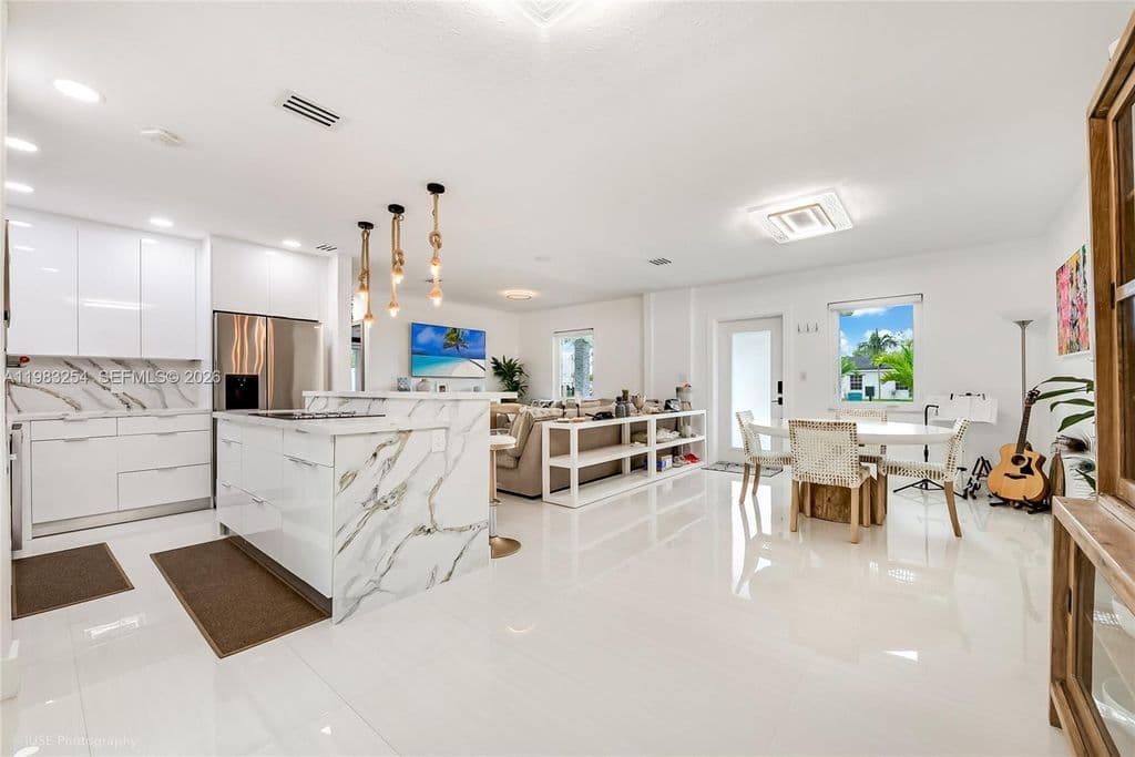 3+1 Müstakil ev — 7235 SW 39th St