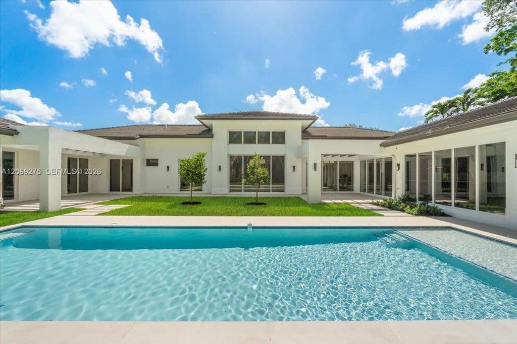 6+1 Müstakil ev — 9025 SW 114th St