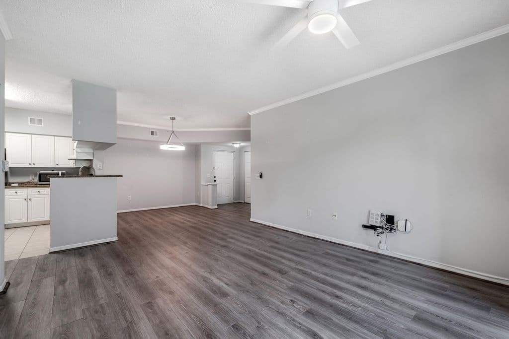 2+1 Condo — 1106 Tuscany Way