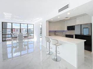 2+1 Condo — 2017 S Ocean Dr APT 1206, Hallandale Beach, 33009