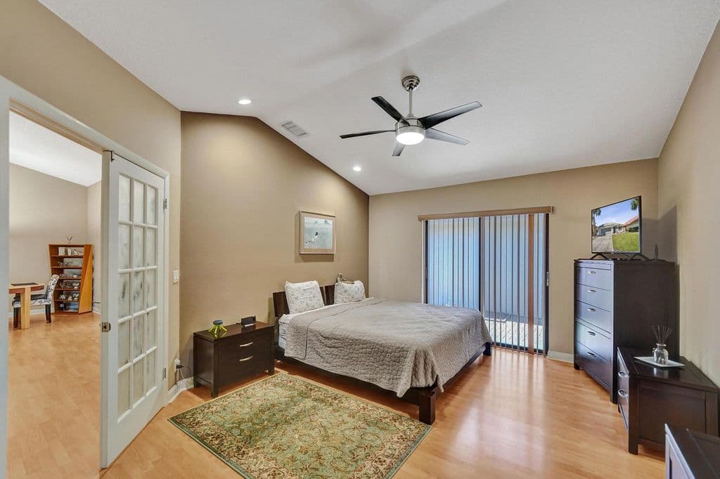 3+1 Müstakil ev — 9355 NW 18TH Drive