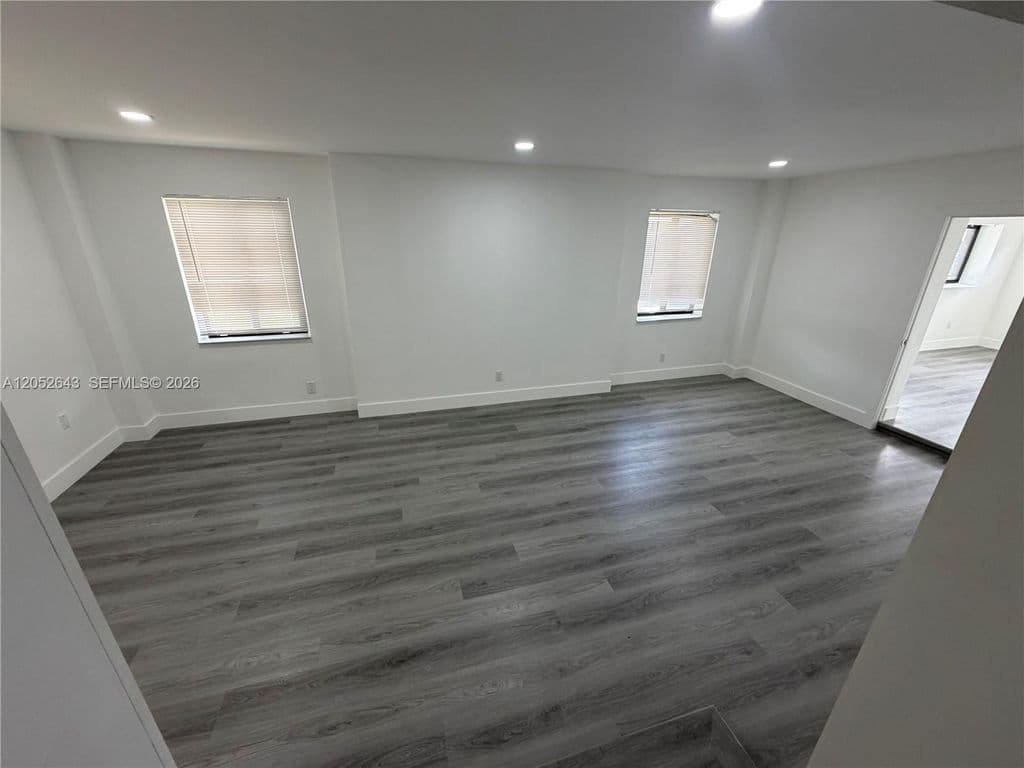 3+1 Müstakil ev — 13885 NW 5th Ave
